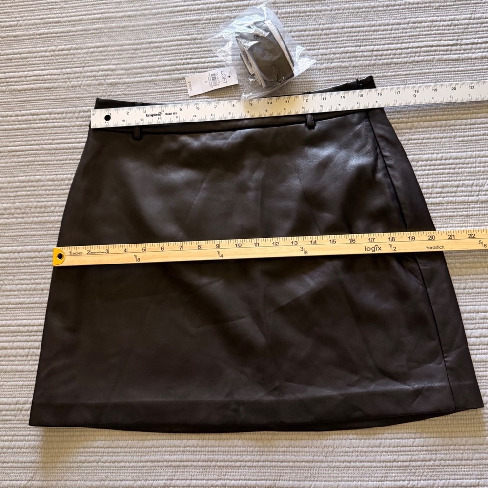 NWT Loft Faux Leather Women's Mini Skirt Brown Belted A-Line Size 8 - Picture 2 of 8